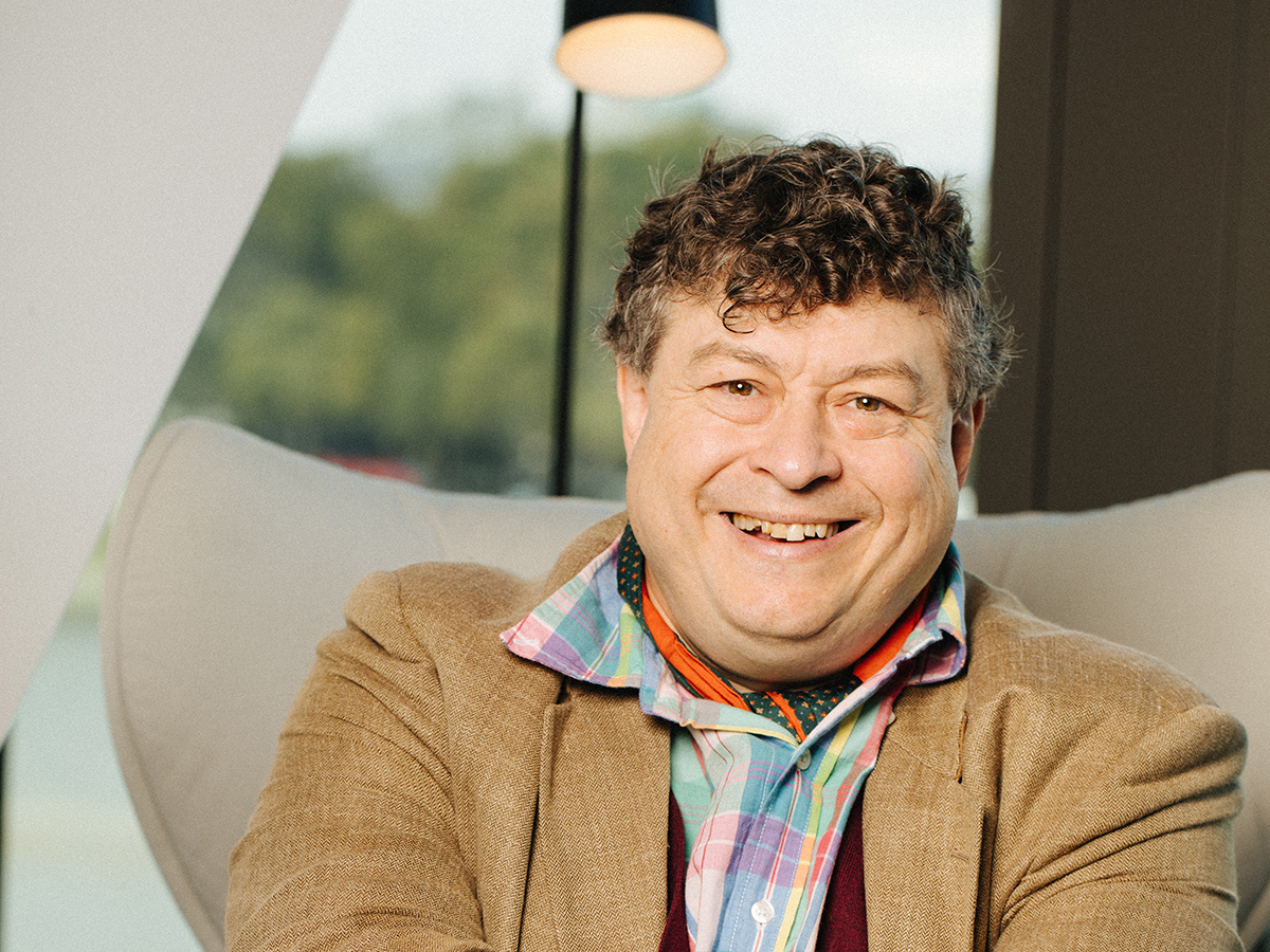 Rory Sutherland on how travel retailers can get creative